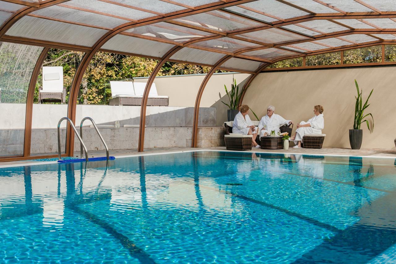 Fonix Wellness Resort Hotel Csitar